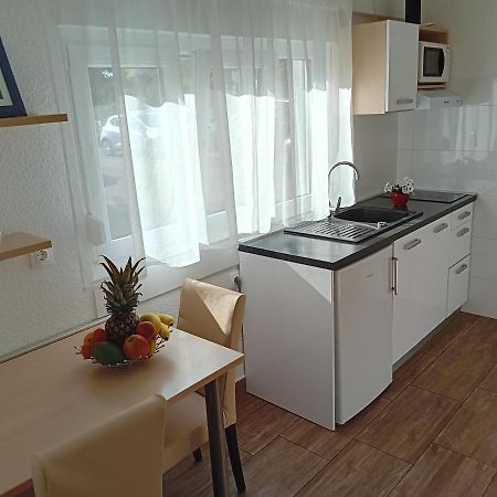 Apartment Nikol Pula Exterior foto